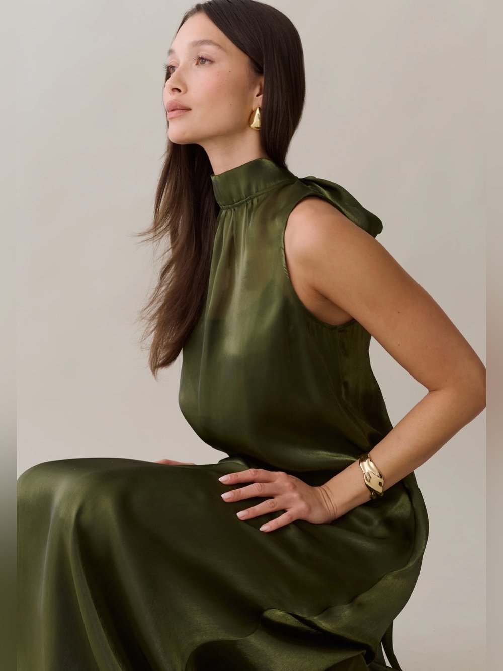 Few Moda Caara Alette Sleeveless Olive Green Maxi Dress with High Neck